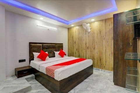 Deluxe Room image 1