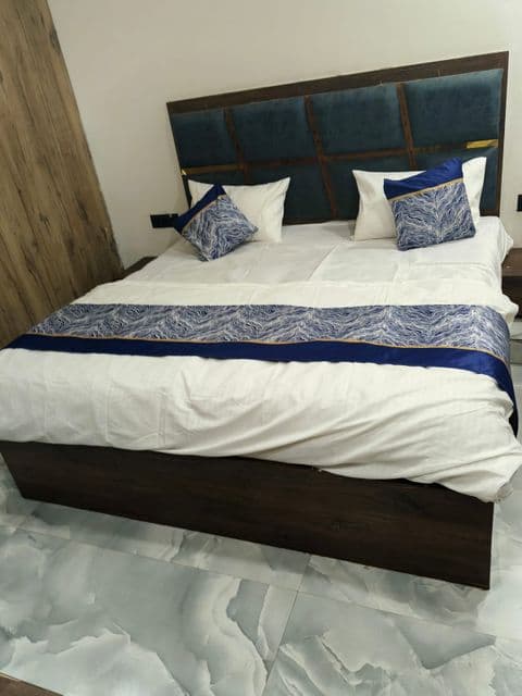 Standard Room image 3